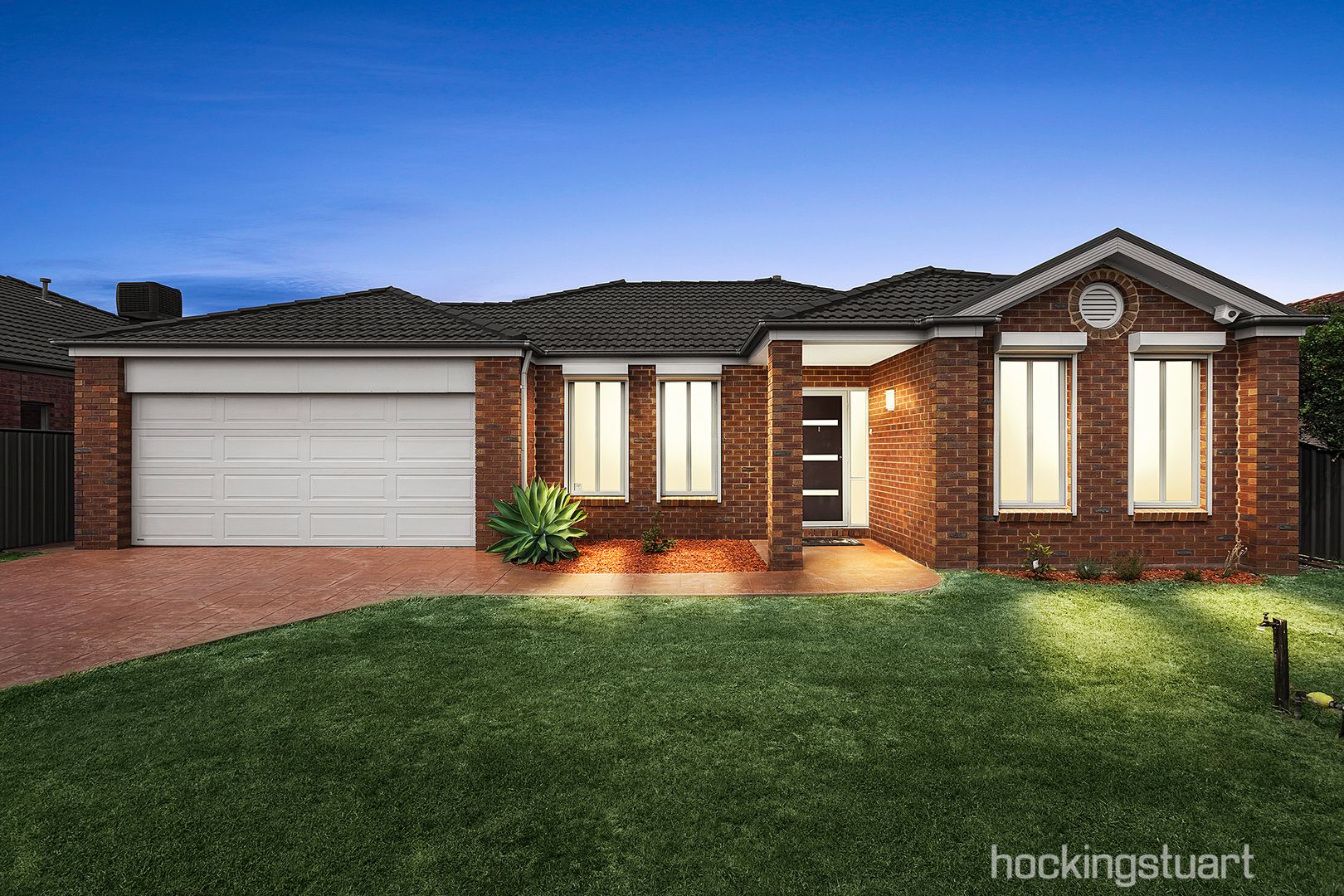 33 Astley Crescent, Point Cook Property History & Address Research