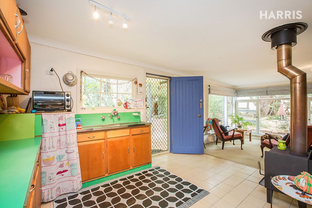 14 Silver Lake Road, Mylor SA 5153, Image 1