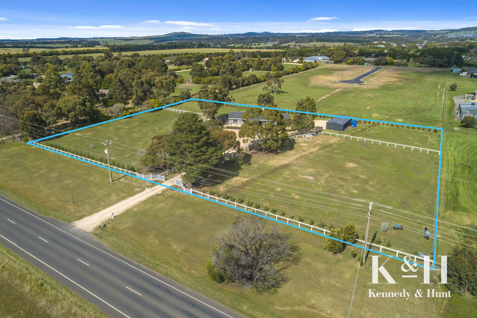 168 Saunders Road, New Gisborne VIC 3438, Image 2