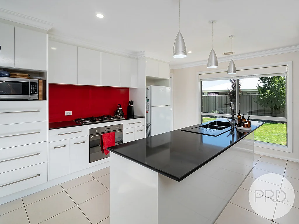 Additional image 3 of 19 Kellerman Crescent, Boorooma NSW 2650