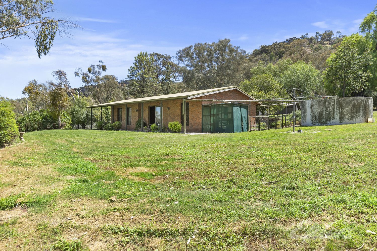 58 Lonies Gap Road, Eldorado VIC 3746, Image 2