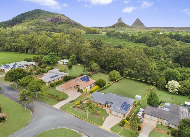 1 Jacaranda Close, Glass House Mountains QLD 4518