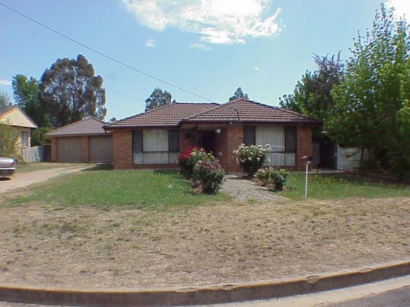 4 Park Street, Eglinton NSW 2795