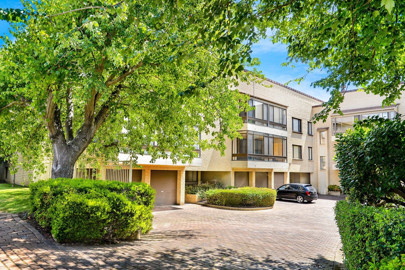 2 bedrooms Apartment / Unit / Flat in 2/26 Merrigang Street BOWRAL NSW, 2576