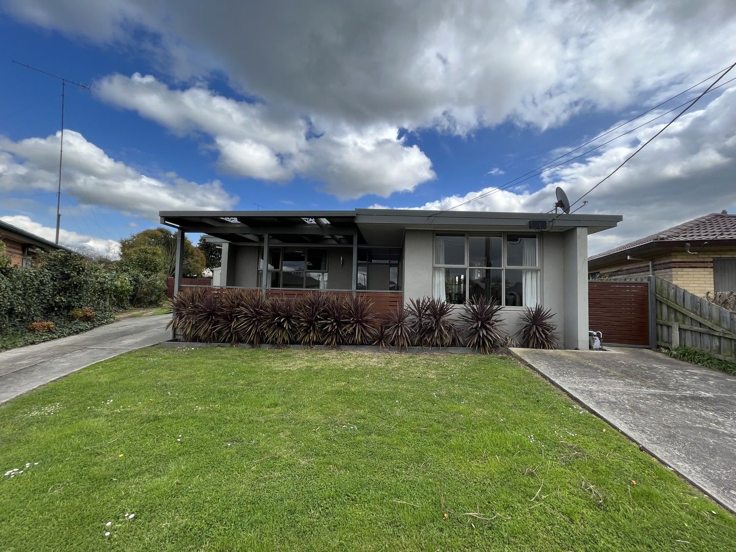 4 bedrooms House in 8 Guntzler Court TRARALGON VIC, 3844