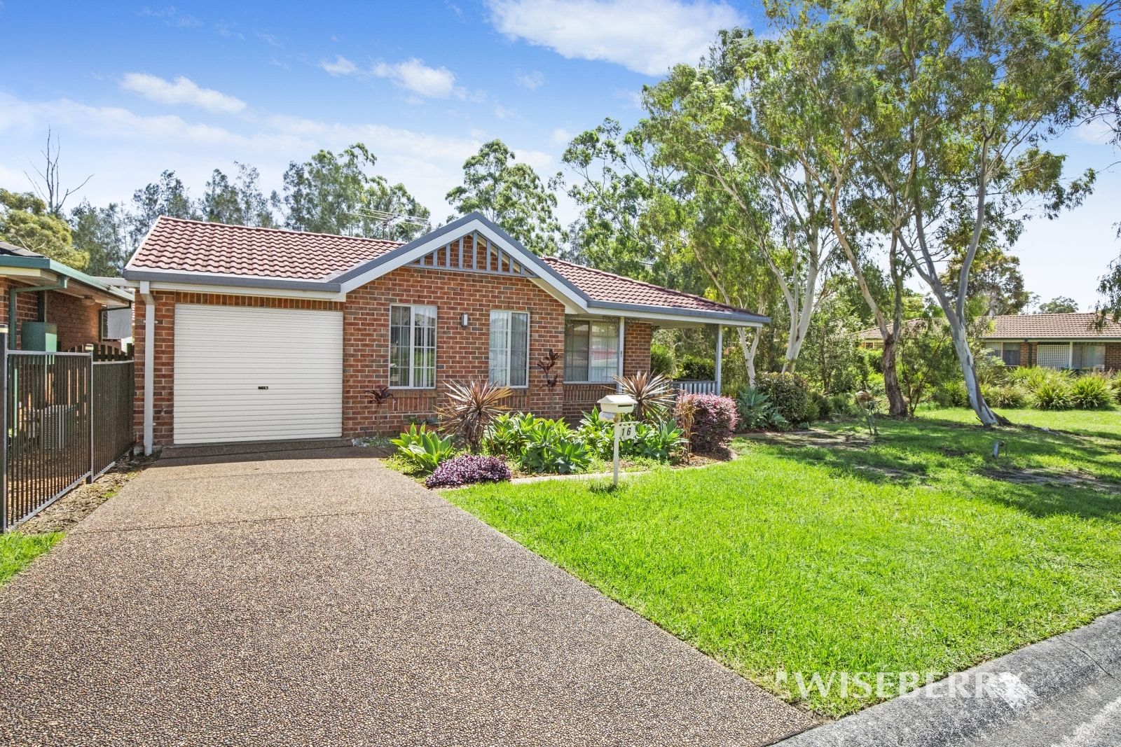 16 Newton Place, Blue Haven NSW 2262, Image 0