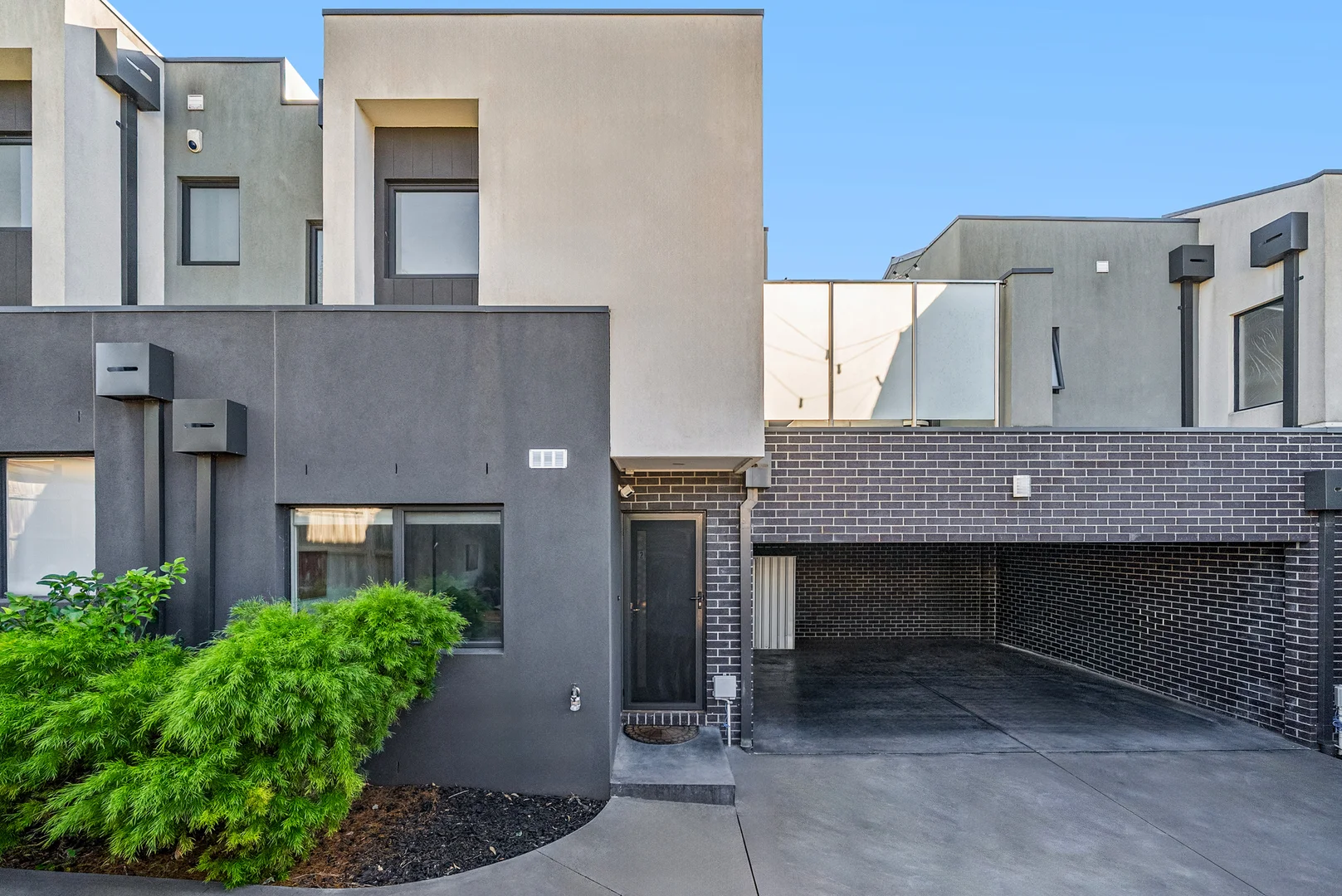 Primary image of 2/5 Albert Street, Preston VIC 3072