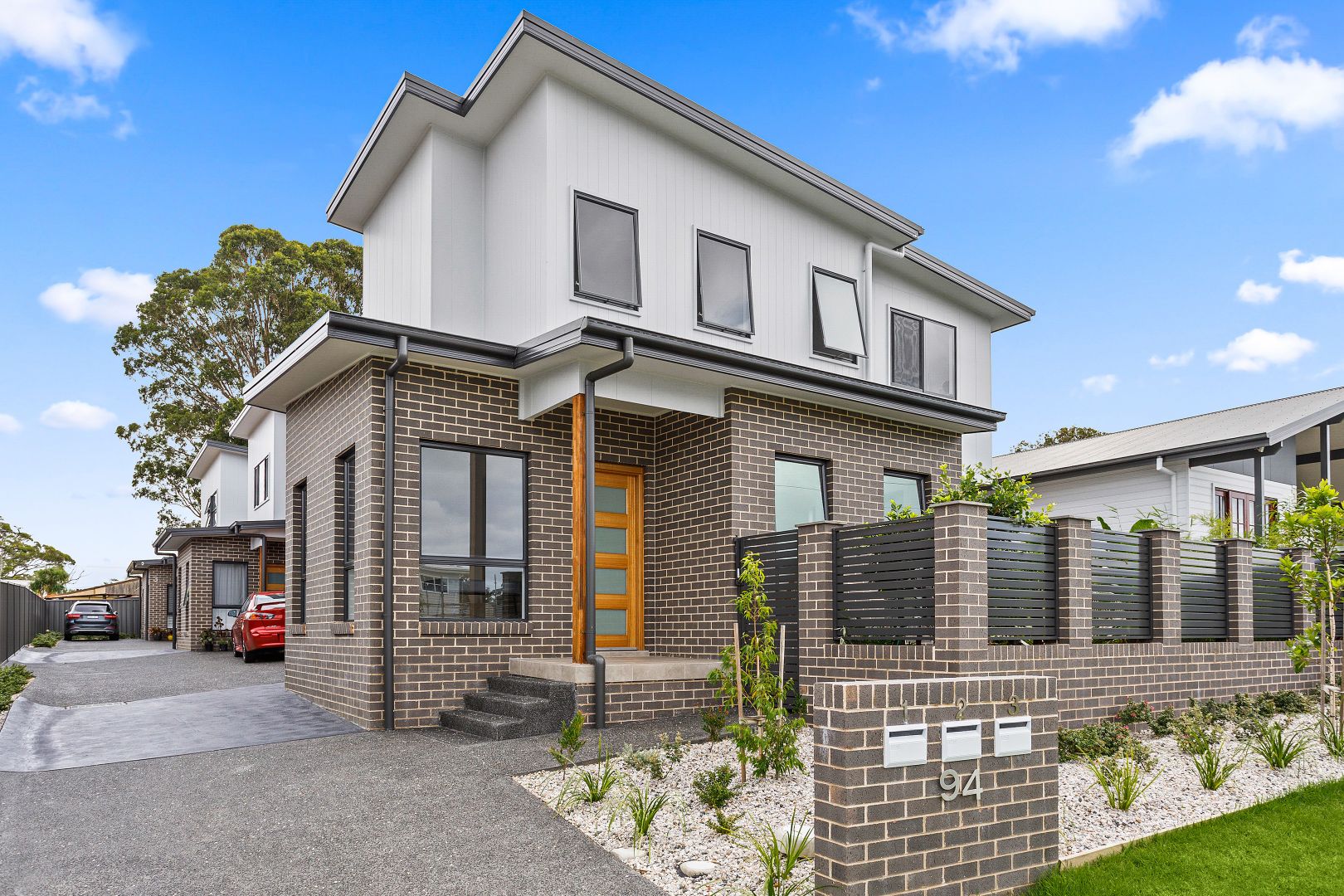 1/94 Griffiths Street, Oak Flats Property History & Address Research