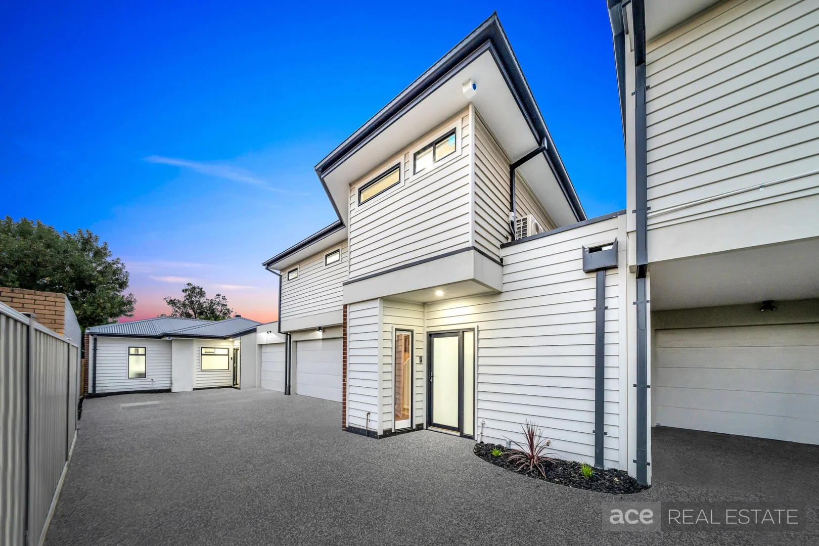 2/8 Tyquin Street, Laverton VIC 3028