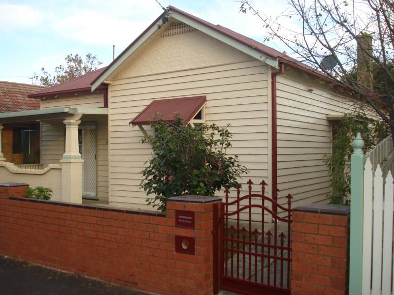 3 bedrooms House in 27 Macfarland Street BRUNSWICK VIC, 3056