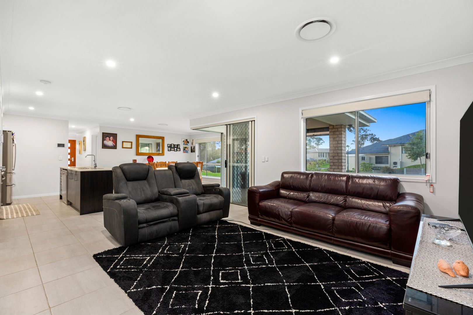 32 Lorikeet Street, Upper Kedron QLD 4055, Image 1