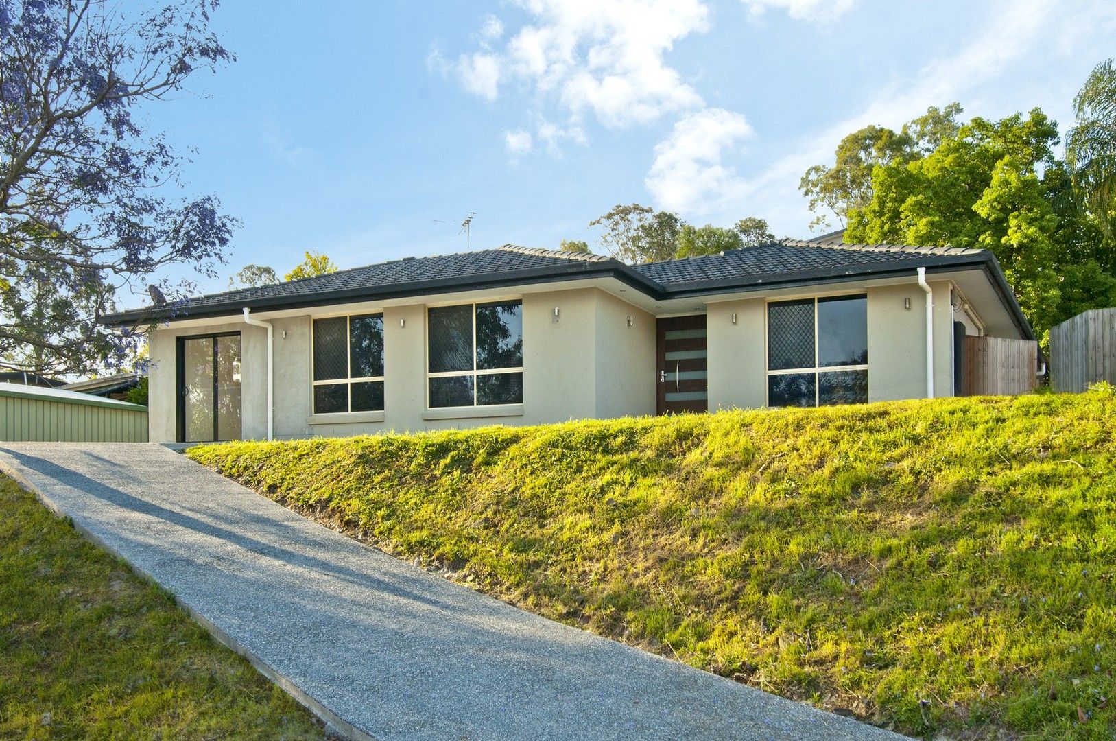 4 bedrooms House in 28 Loffs Road LOGANHOLME QLD, 4129