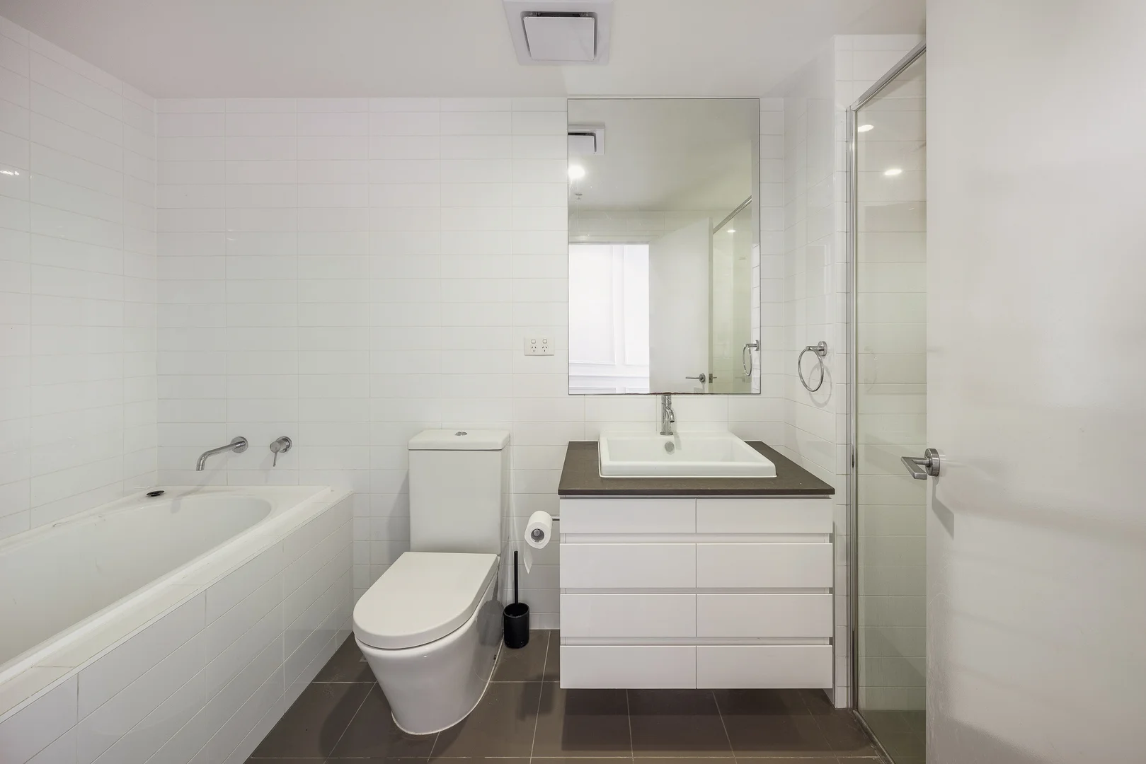 Additional image 8 of 4034/37C Harbour Road, Hamilton QLD 4007