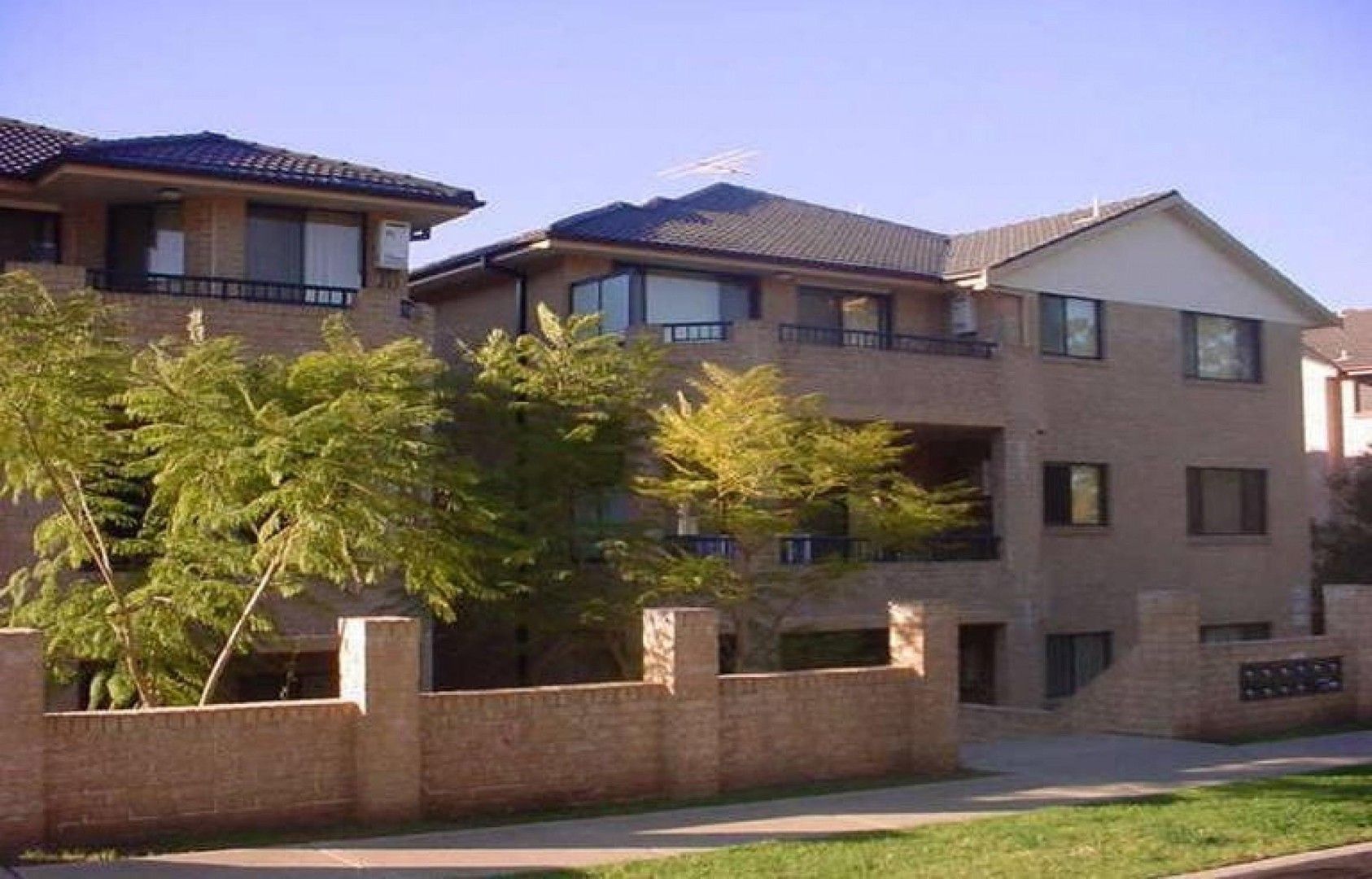 2 bedrooms Apartment / Unit / Flat in 4/57-59 Stapleton Street PENDLE HILL NSW, 2145