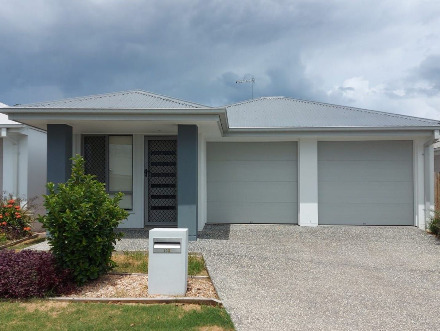 102 Napier Circuit, Silkstone QLD 4304, Image 0