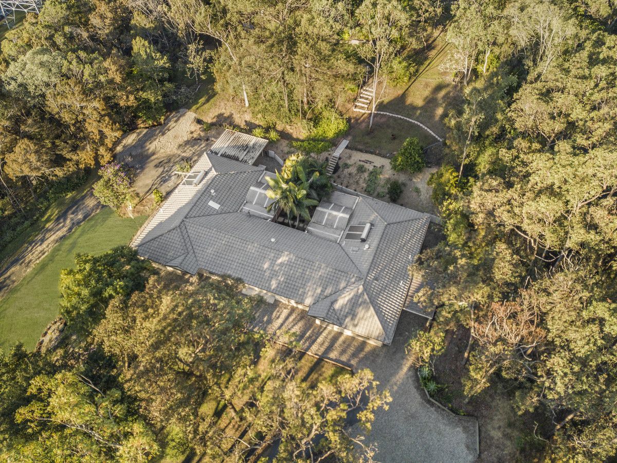 6 bedrooms House in 16 Starling Street WARNER QLD, 4500