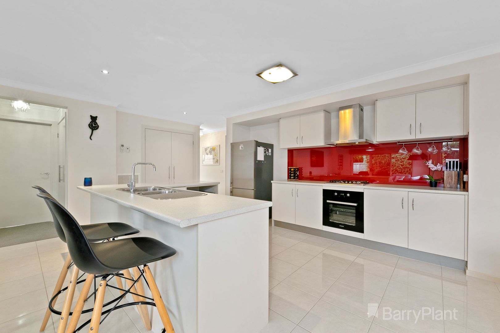 28 Cranbrook Circuit, Officer VIC 3809, Image 2