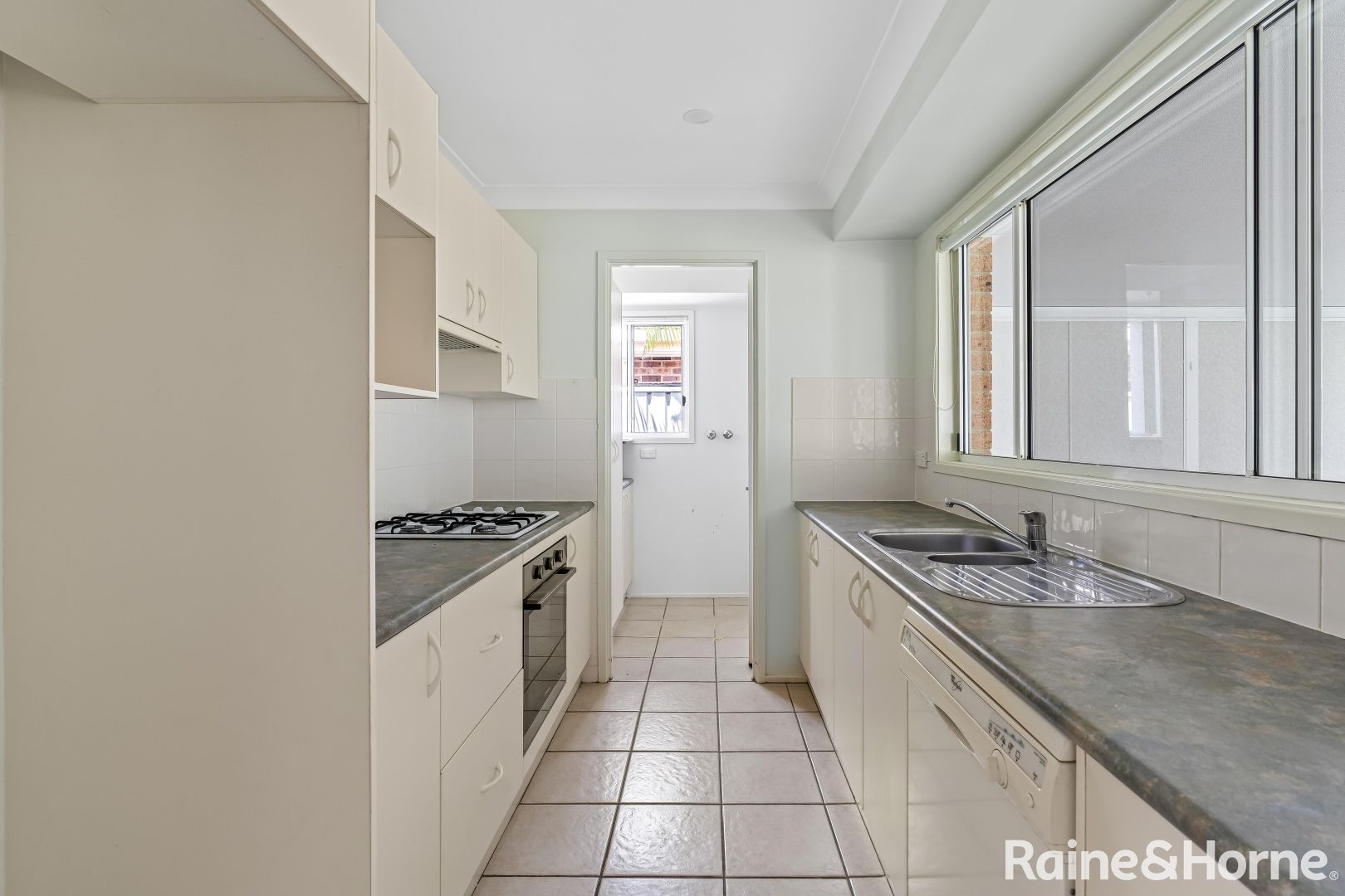 14 Arrawarra Street, Narara NSW 2250 House For Rent 650 Domain