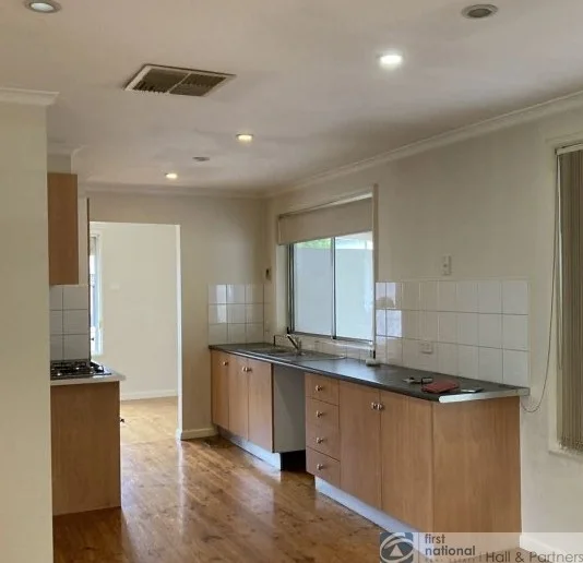 Additional image 2 of 8 Leprosa Court, Endeavour Hills VIC 3802