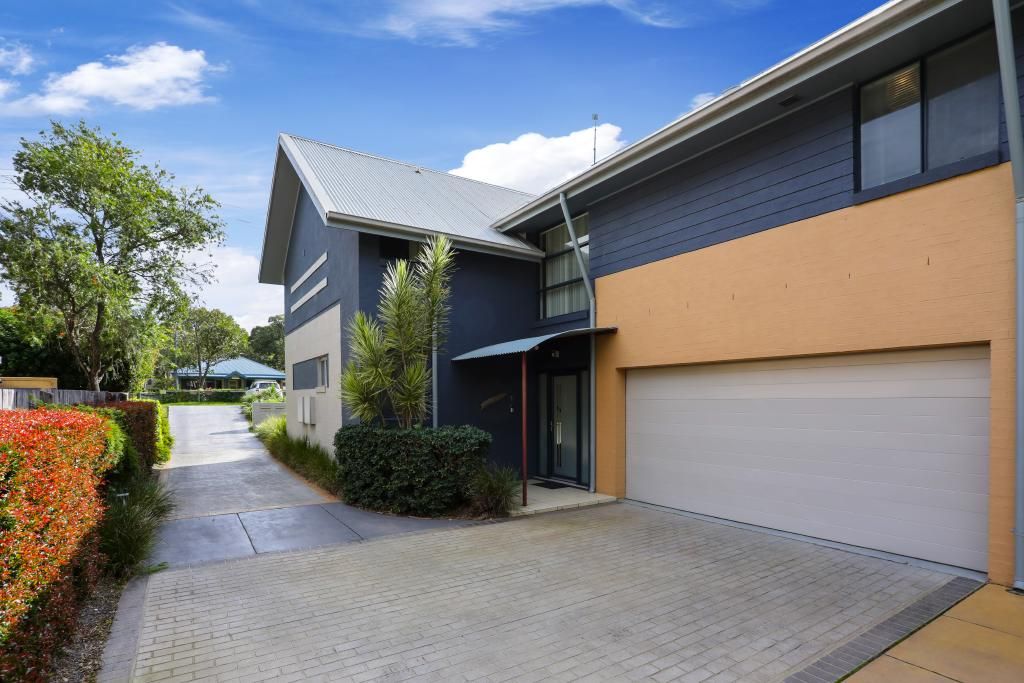 1/12 Russell Street, Hawks Nest NSW 2324, Image 1