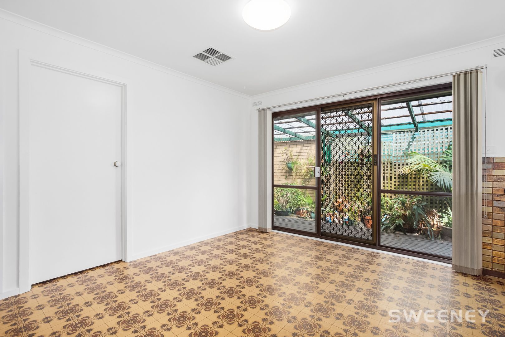 15 James Avenue, Seaholme VIC 3018, Image 2