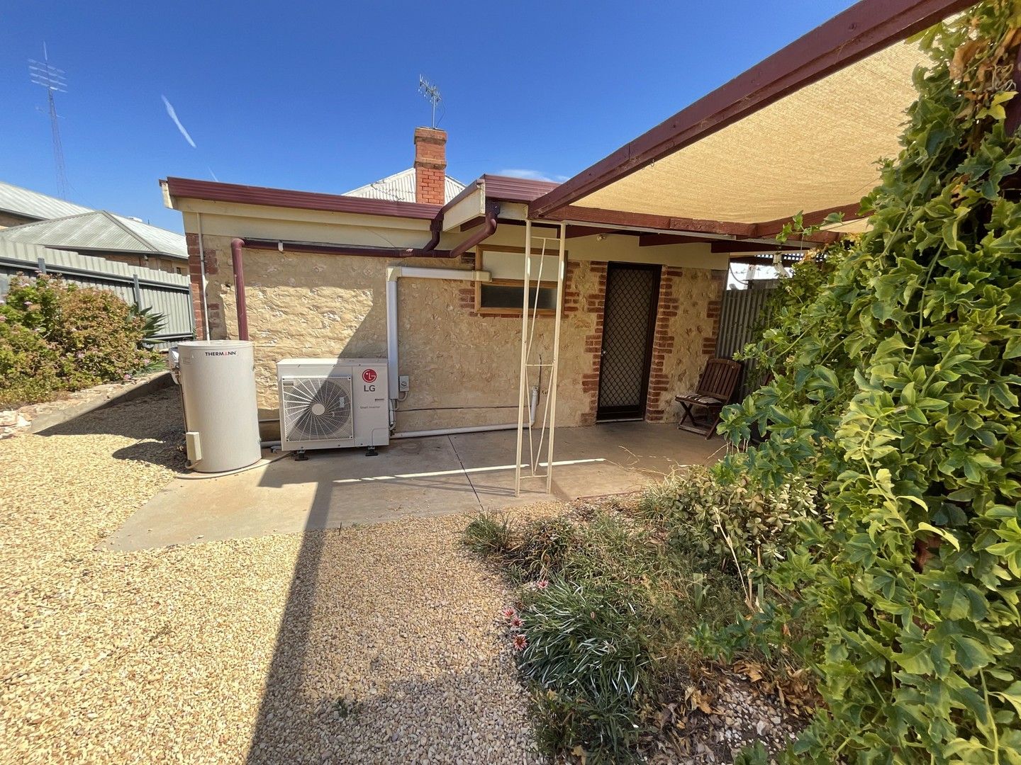 3 bedrooms House in 11A McCoy Street WAIKERIE SA, 5330