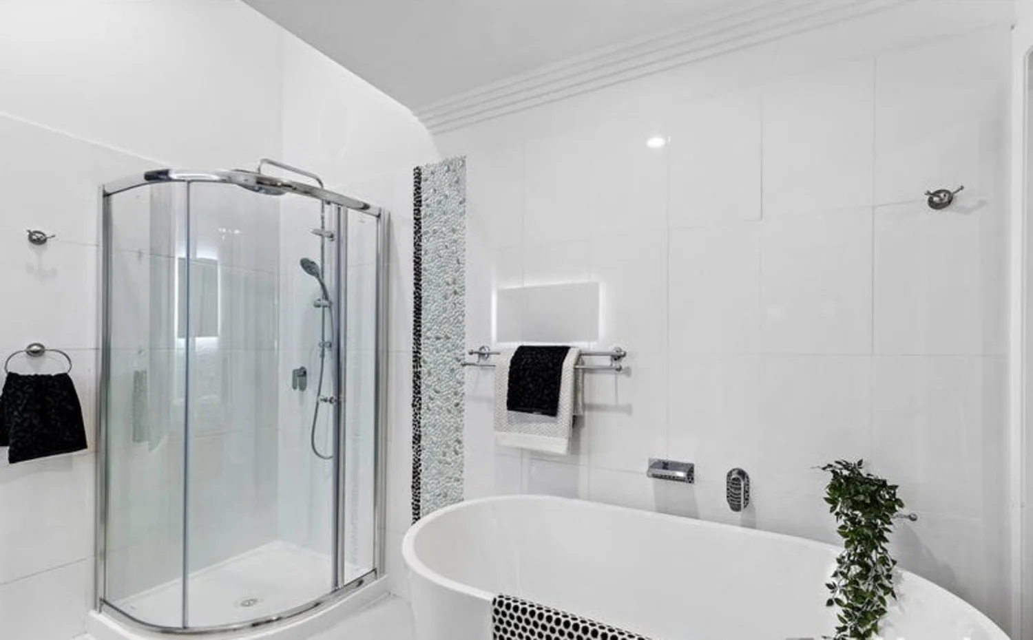 Additional image 24 of 13 CARLING Court, Raby Bay QLD 4163