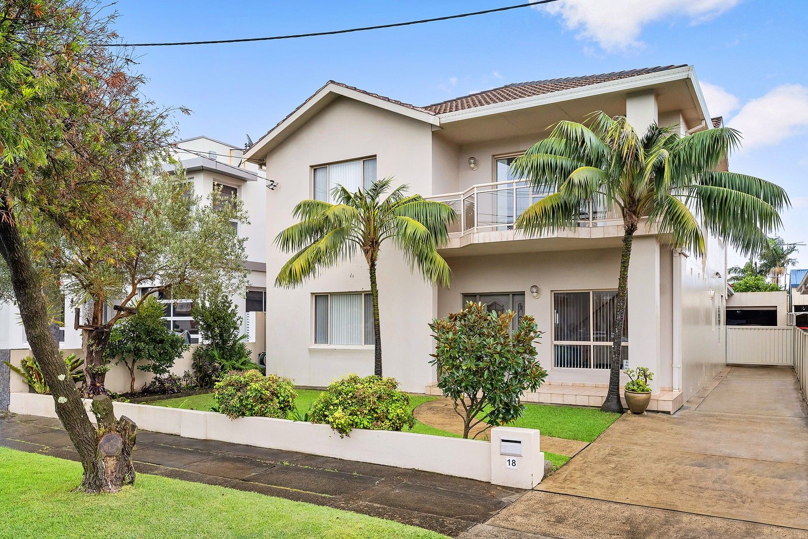 4 bedrooms House in 18 Jacobson Avenue KYEEMAGH NSW, 2216