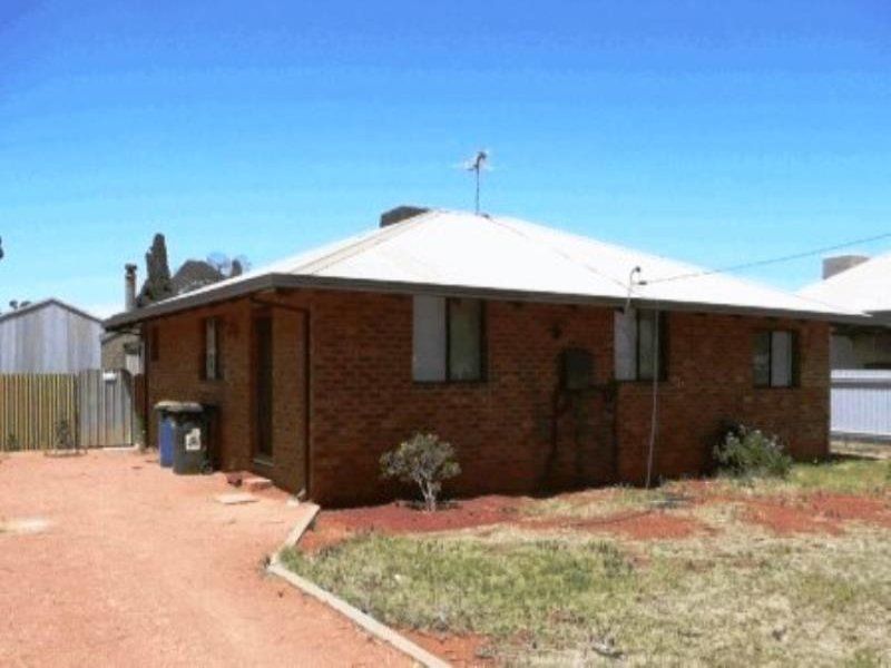 4 bedrooms House in 295 Egan Street KALGOORLIE WA, 6430