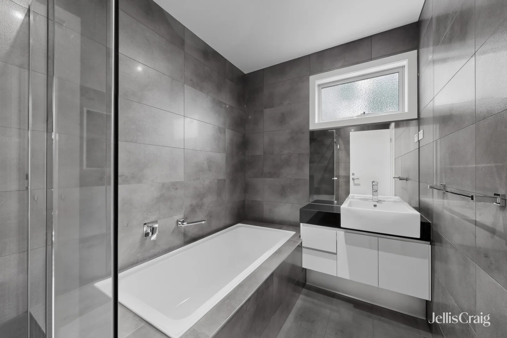 Additional image 12 of 6A Loch Crescent, Strathmore VIC 3041