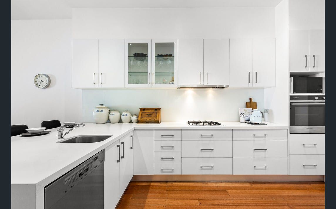 4 bedrooms House in 11 Aylmer Street BALWYN NORTH VIC, 3104