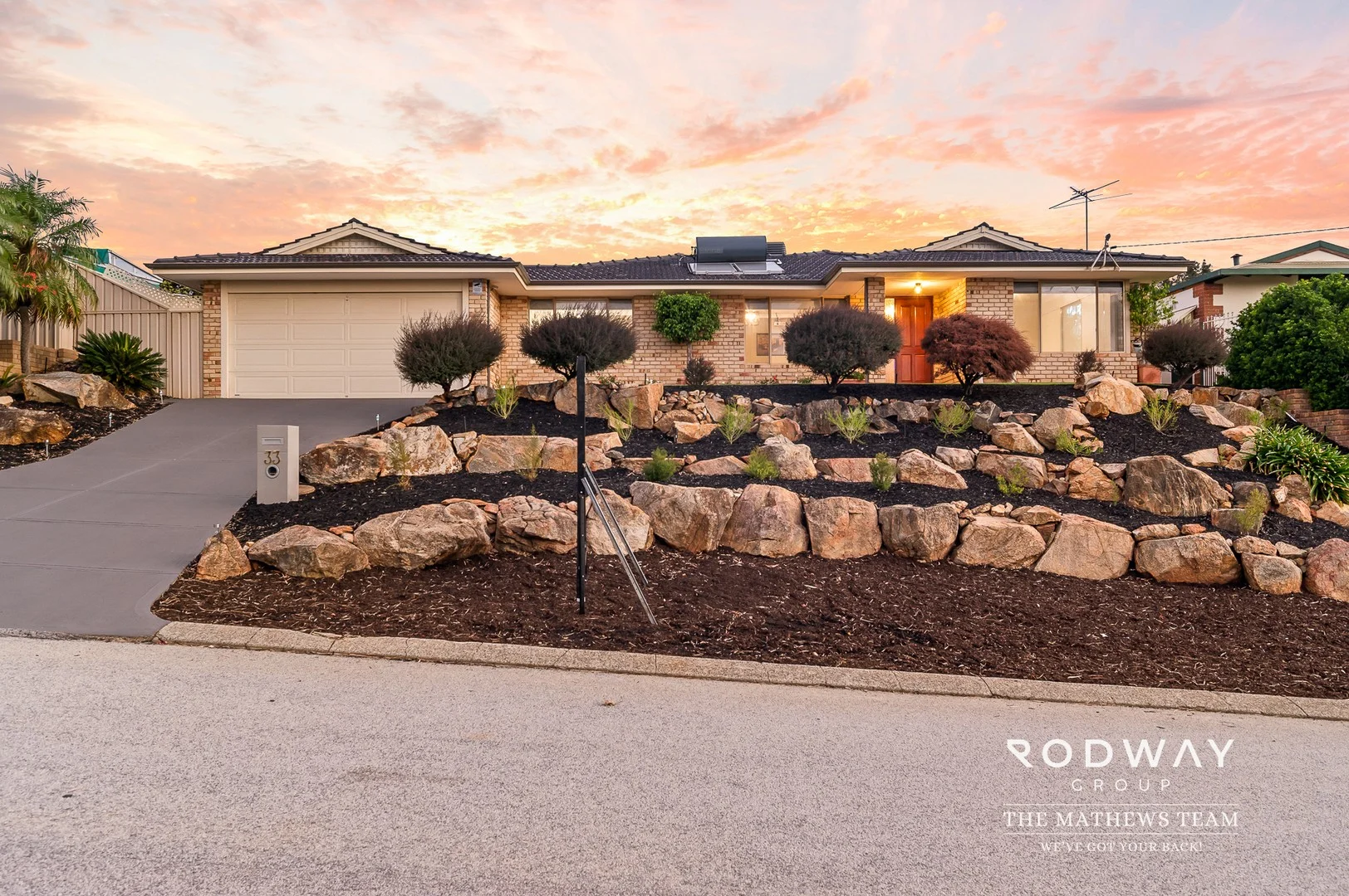 33 Onyx Road, Mount Richon WA 6112