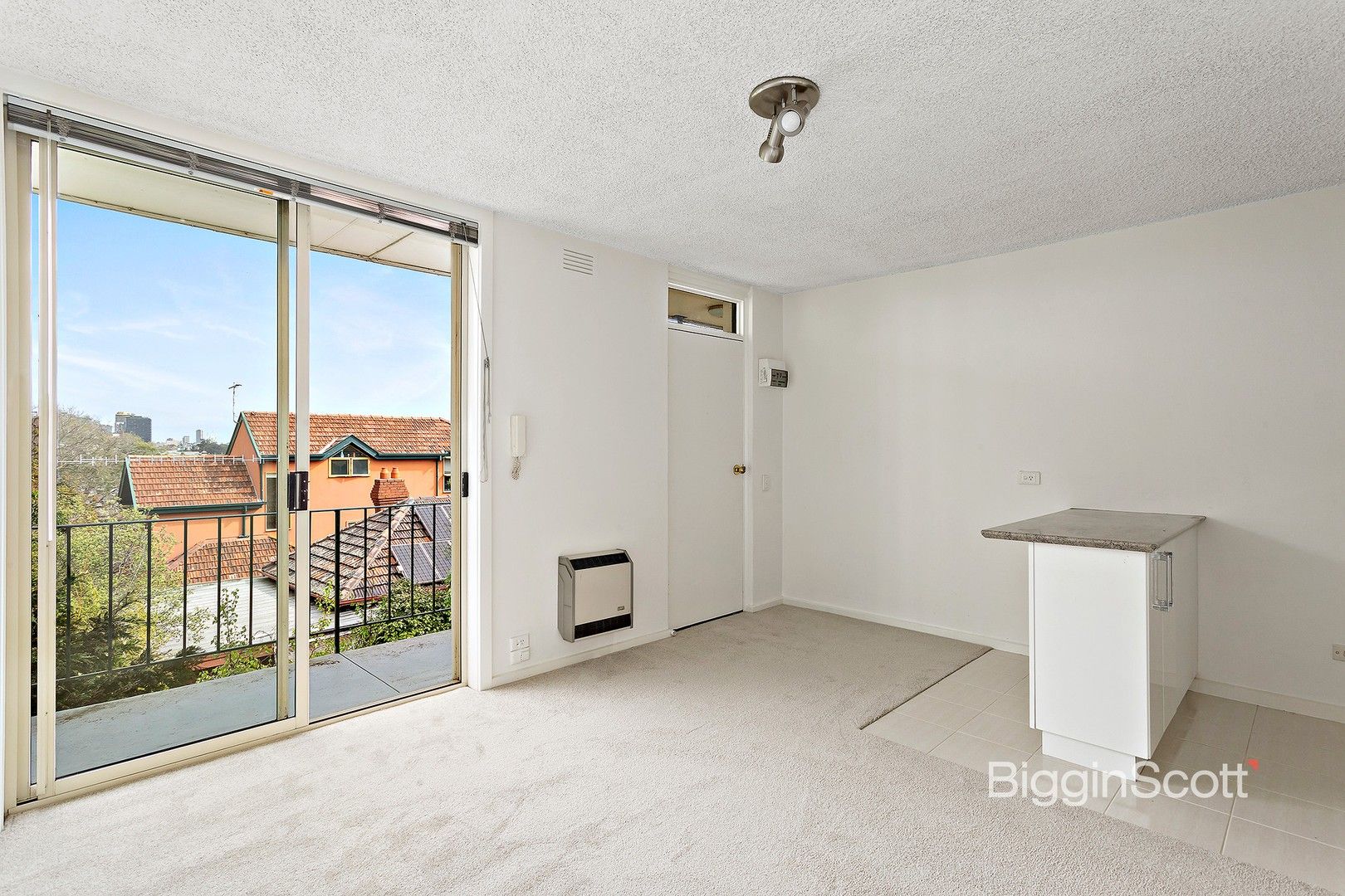 1 bedrooms Apartment / Unit / Flat in 14/7 Docker Street RICHMOND VIC, 3121