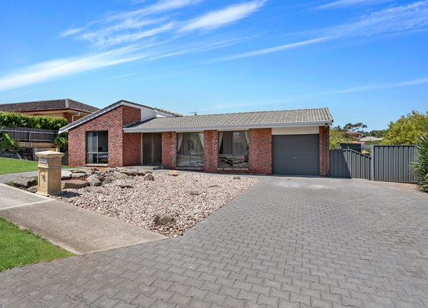 24 Vennachar Drive, Hallett Cove SA 5158