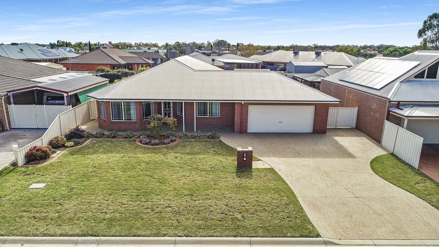 2 Aberdeen Street, Mooroopna VIC 3629, Image 1