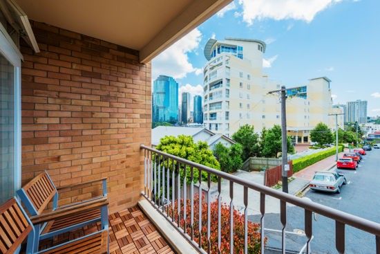 Studio in 101/355 Main St, KANGAROO POINT QLD, 4169