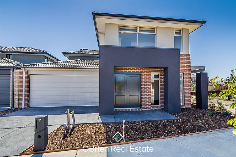 11 Reina Court, Clyde North VIC 3978, Image 0
