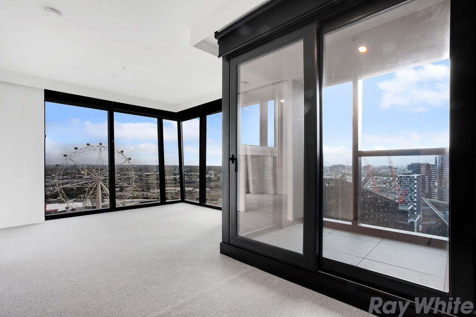 2709 8 Pearl River Rd, Docklands VIC 3008, Image 1