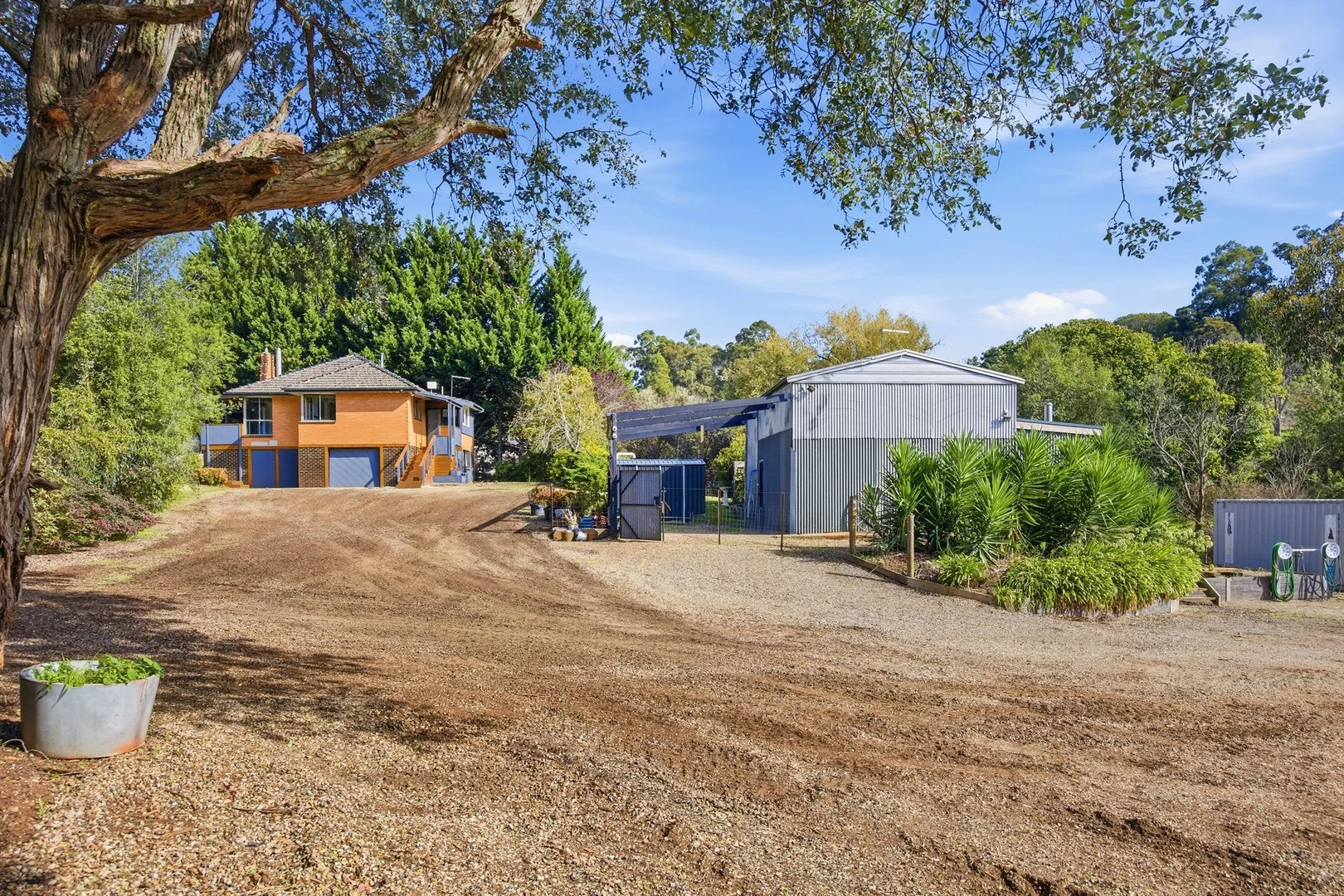 Primary image of 132 Monbulk-Seville Road, Silvan VIC 3795
