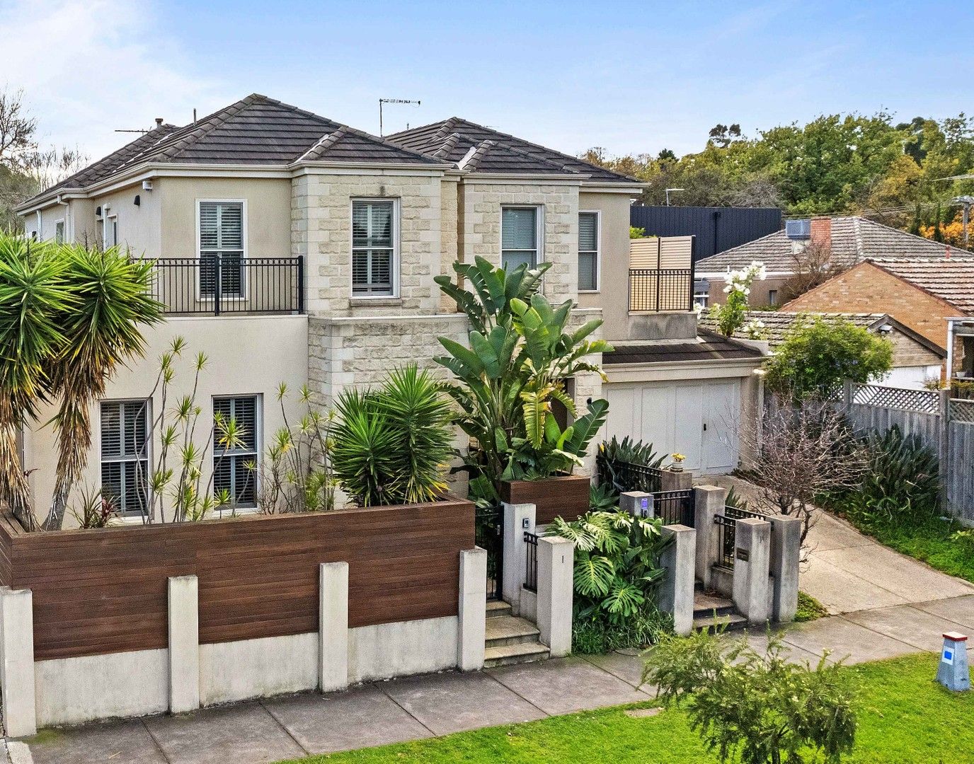 3 bedrooms Townhouse in 1 Anderson Road HAWTHORN EAST VIC, 3123