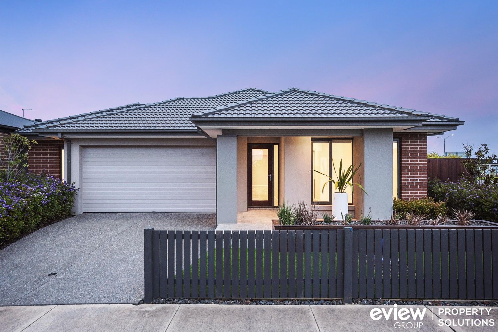 4 bedrooms House in 98 Adriatic Circuit CLYDE VIC, 3978