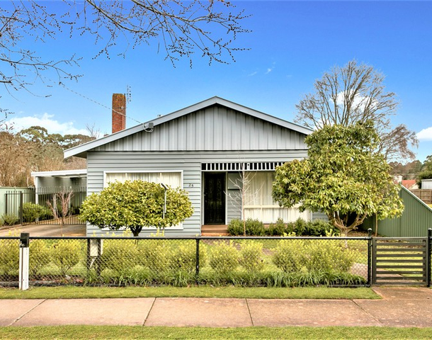 25 Cosmo Road, Trentham VIC 3458