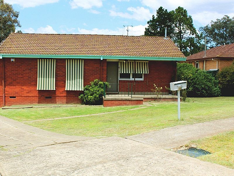 130 Donald Road, Queanbeyan NSW 2620, Image 0