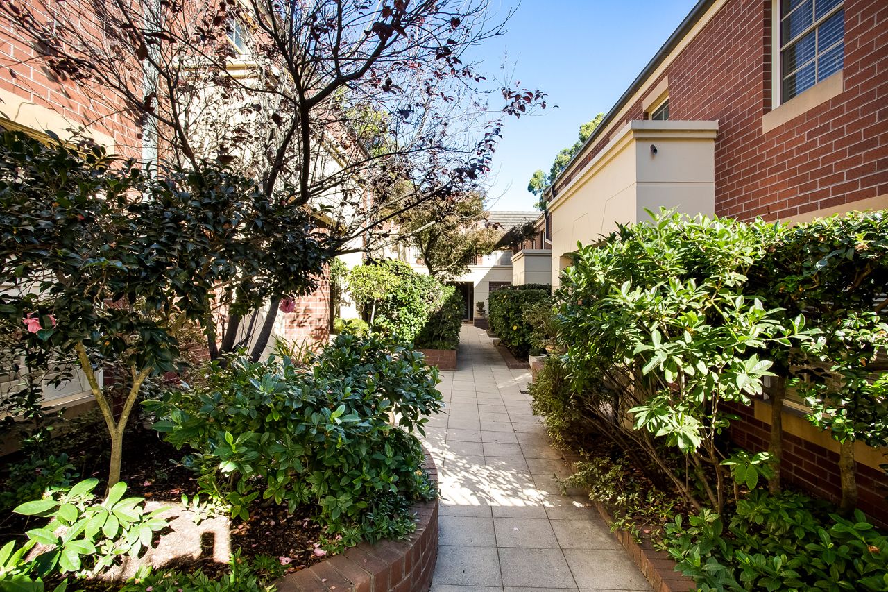 3 bedrooms Townhouse in 3/5 Hardie Street NEUTRAL BAY NSW, 2089