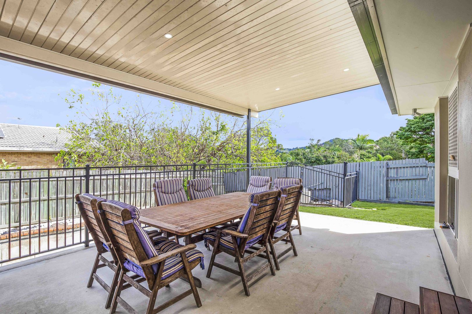 1 Brookvale Close, Kenmore Hills QLD 4069, Image 2