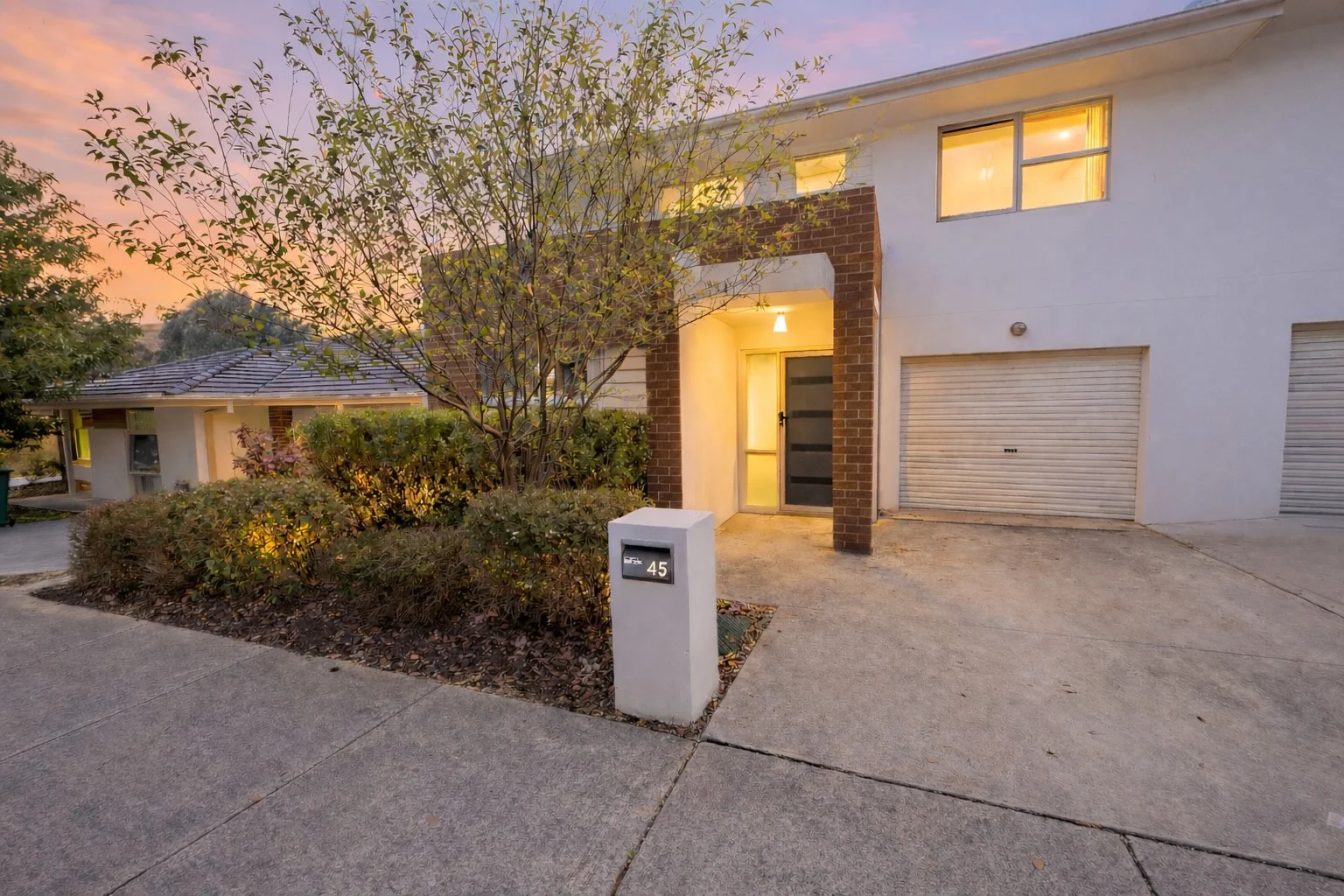 Primary image of Crace ACT 2911