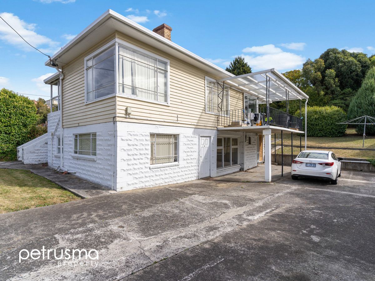 1 bedrooms Apartment / Unit / Flat in 2/76 Springfield Avenue WEST MOONAH TAS, 7009