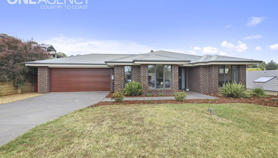 Picture of 12 Waterford Court, DROUIN VIC 3818