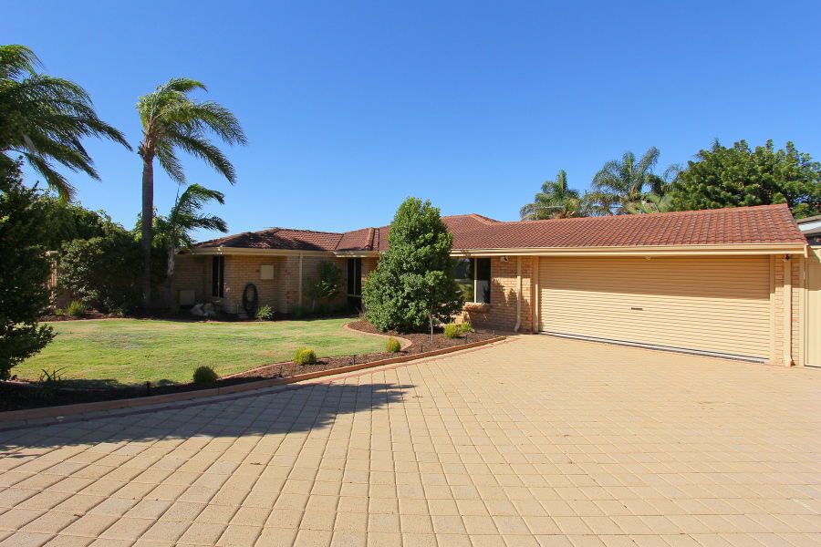 18 Adora Street, Alexander Heights WA 6064, Image 1