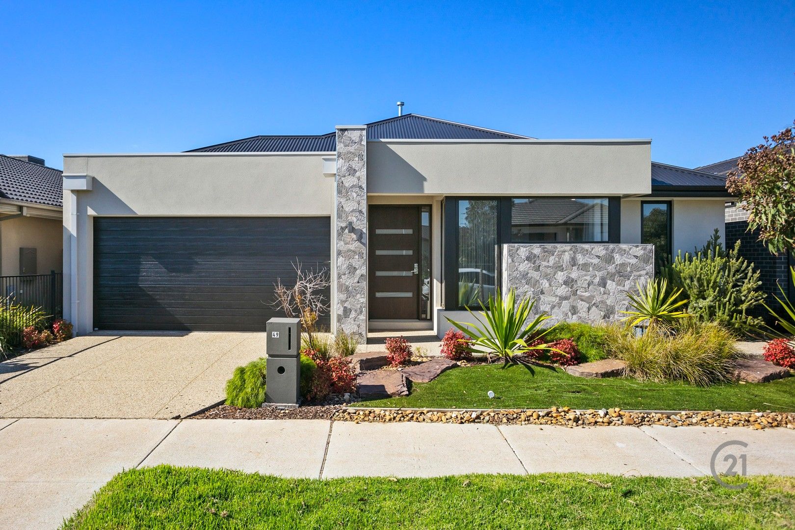 4 bedrooms House in 49 Lionsgate Crescent TARNEIT VIC, 3029